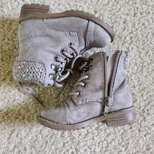 Toddler Ankel Boots- Size 6